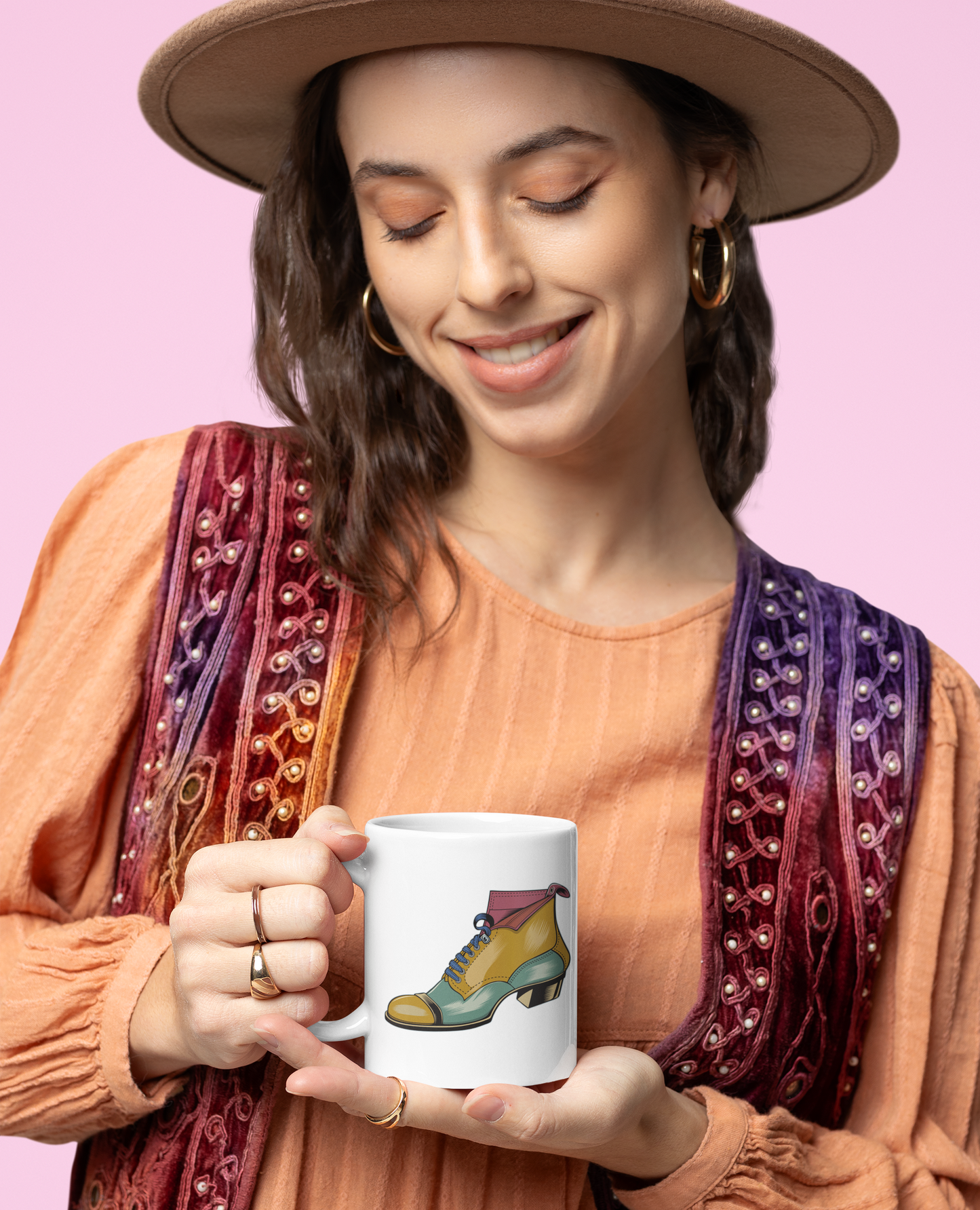 ANTIQUE SHOE MUG
