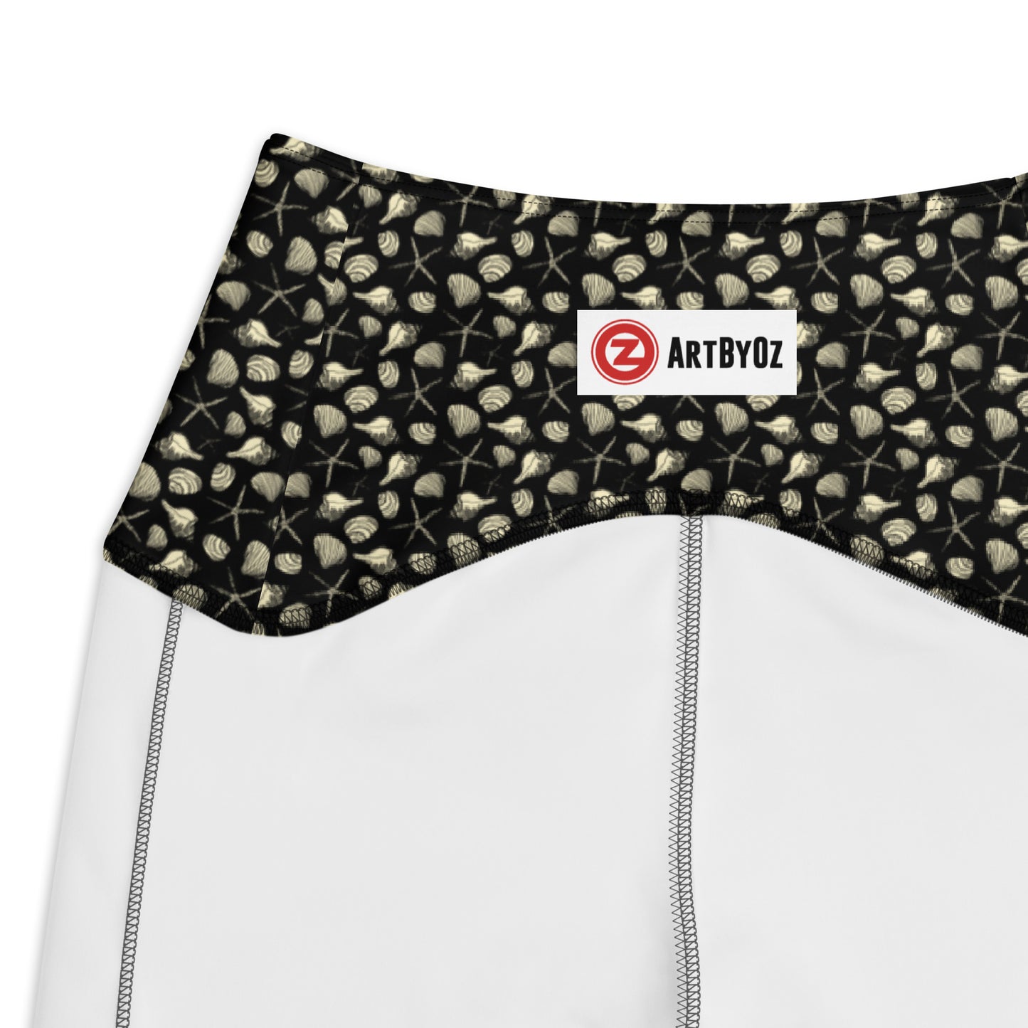 SALLY'S SEASHELLS ON BLACK - Leggings with Pockets